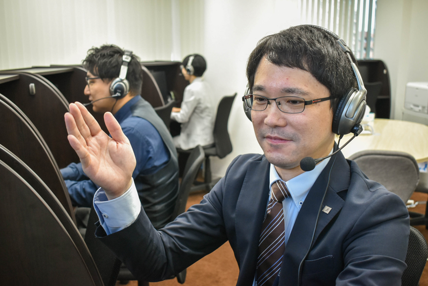 出願書類の個別チェックで合格につながる書類作成を指導。